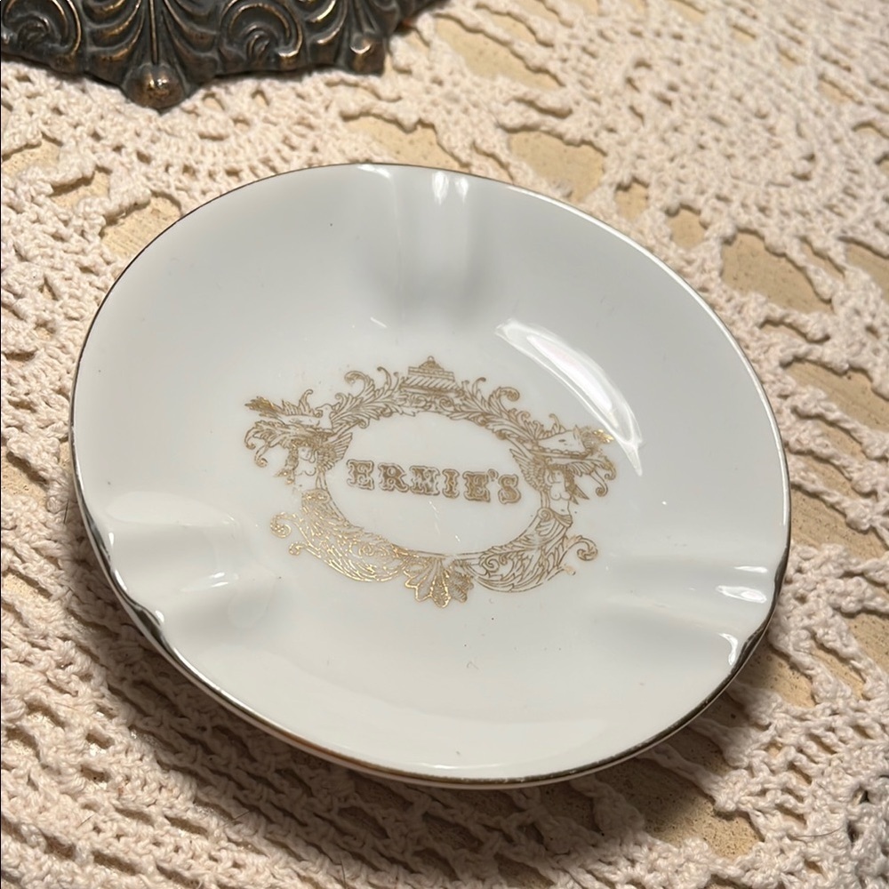 Vintage Ernies Restaurant San Fransisco Elegant White and Gold Trinket Dish Meas